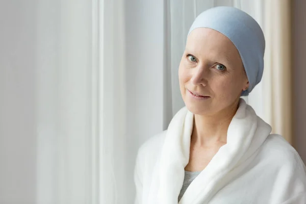 Breast cancer survivor — Stock Photo, Image