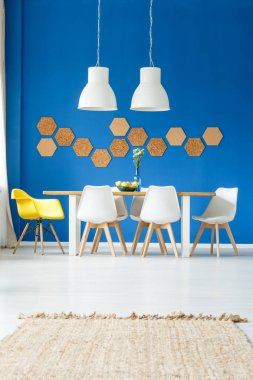 Doğal dekorasyon ile yemek odası