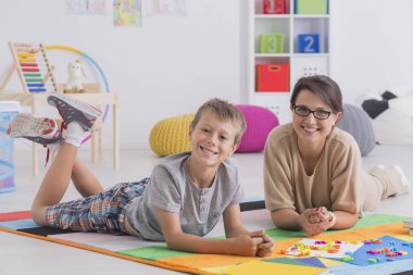 Mutlu psikoterapist ve hasta