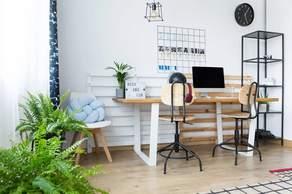 Masaüstü ile çok fonksiyonlu çalışma alanı