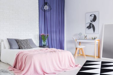 Sofistike yatak kral yatak