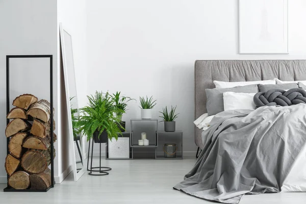 Sonraki yansıtmak için yakacak odun