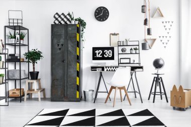 Siyah-beyaz çalışma alanı iç