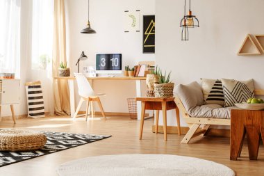 Freelancer'ın iş kanepe bölgeyle