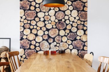 Sürahilere sıvılar ile ile counter