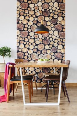 Elma ve battaniye ile tablo