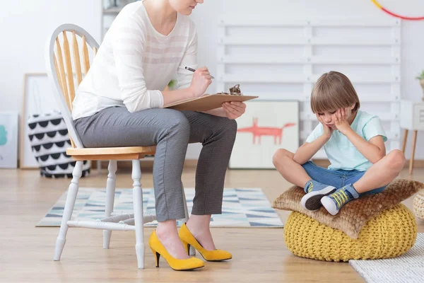 Concepto de ansiedad y depresión infantil — Foto de Stock