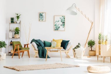 Kabarık yeşil salon