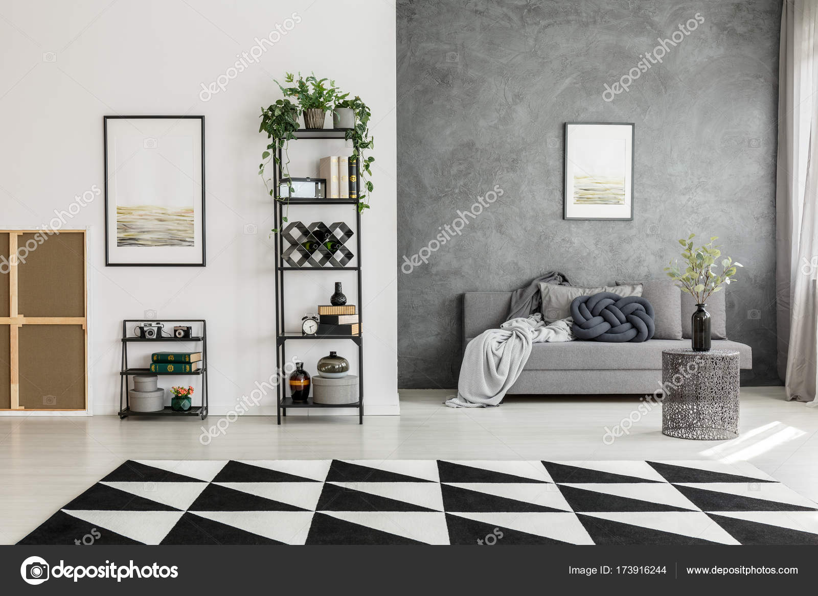 Zimmer mit Kontrast Farben Wände — Stockfoto © photographee.eu ... Zimmer mit Kontrast Farben Wände — Stockfoto © photographee.eu ...