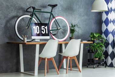 Tekerlekler ile arabası