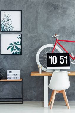 Posterler ile ev ofis