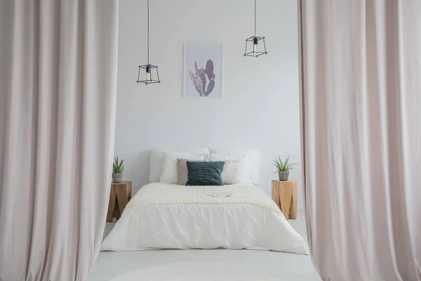 Pink curtains in bright bedroom — Stock Photo, Image
