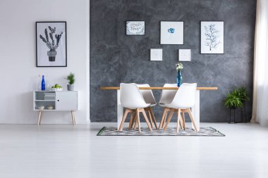 İskandinav tarzı yemek odası