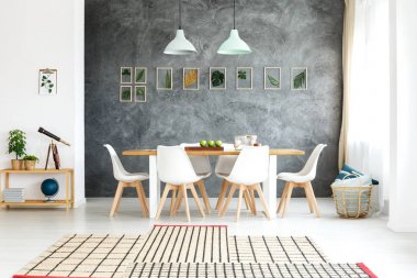 Çatı katı iç botanik dekorasyon ile