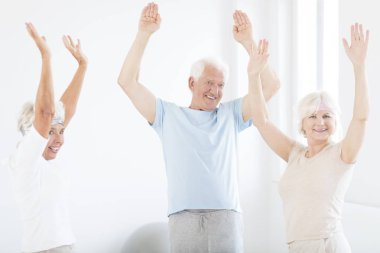 Son sınıflar Yarıyıl tatiline eller yukarı