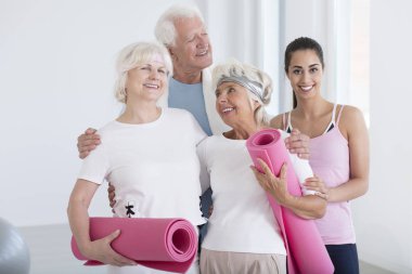 Fitness grup dersi ile