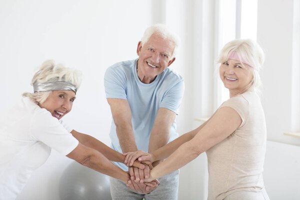 Команда старейшин
