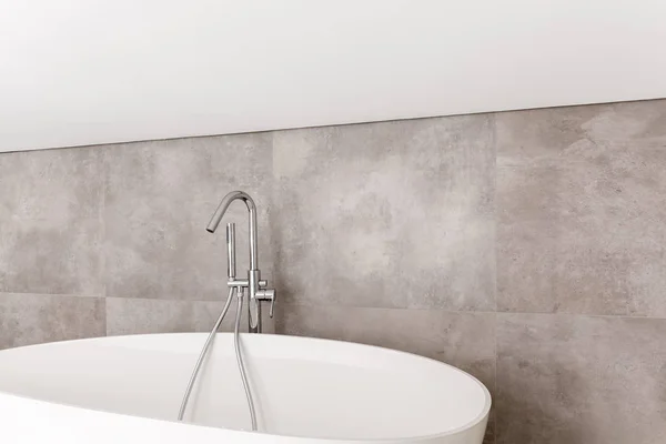 Spacious bathroom with beige glaze — Stock Photo, Image