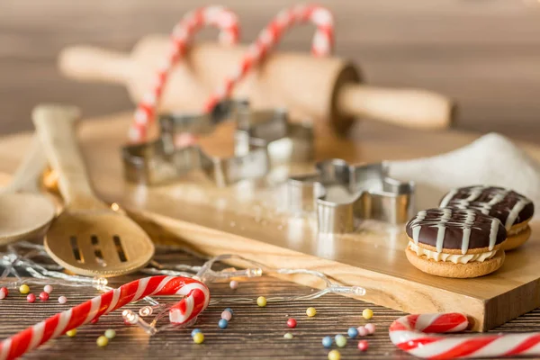 Bastoncini di Natale fatti in casa e biscotti — Foto Stock