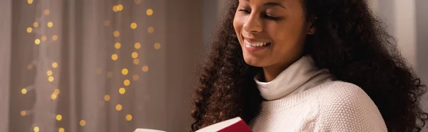 Close-up of smiling woman — Stock Photo, Image