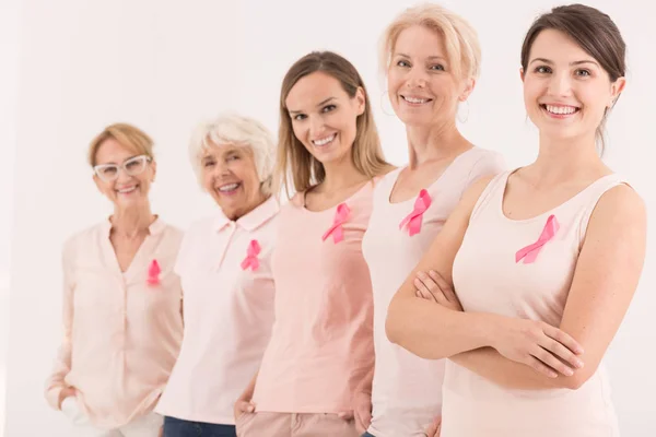 Simbolo di lotta contro il cancro al seno — Foto Stock