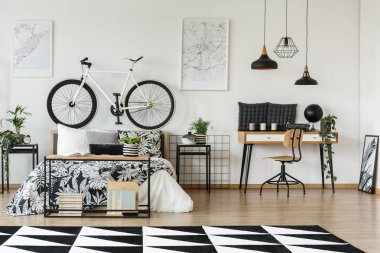 Bitkiler ile basit yatak odası