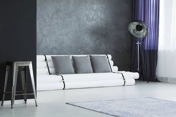 Rury w kształcie sofa — Zdjęcie stockowe