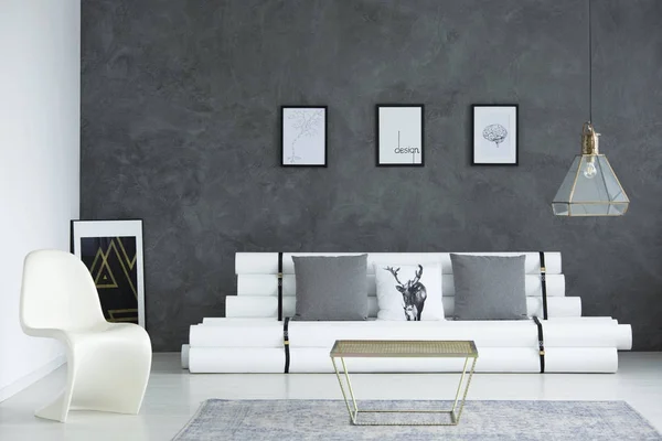 Weiß und grau einfaches Zimmer — Stockfoto