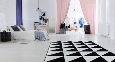 Kadın için çatı iç