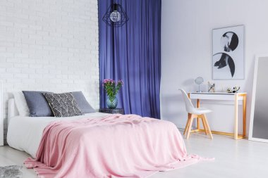 Pastel, kontrast yatak odası