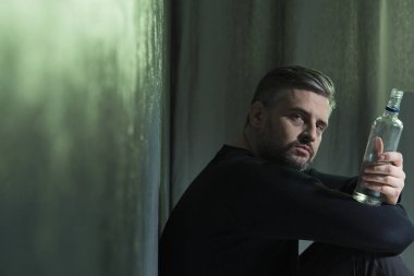 Rehabilitasyon sırasında alkollü hasta