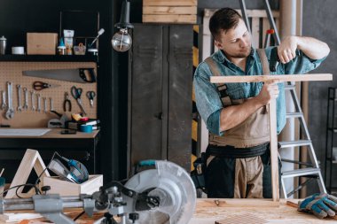 Ahşap iki adet katılma