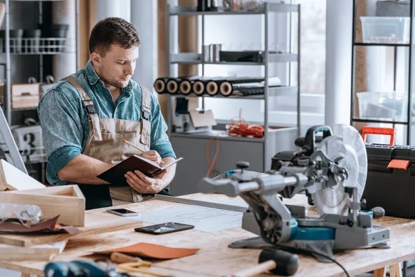 Oluşturucu tasarlama yeni motor