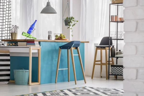 Modernes blaues Esszimmer — Stockfoto