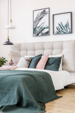 Yaprakları posterler çiçek yatak odası