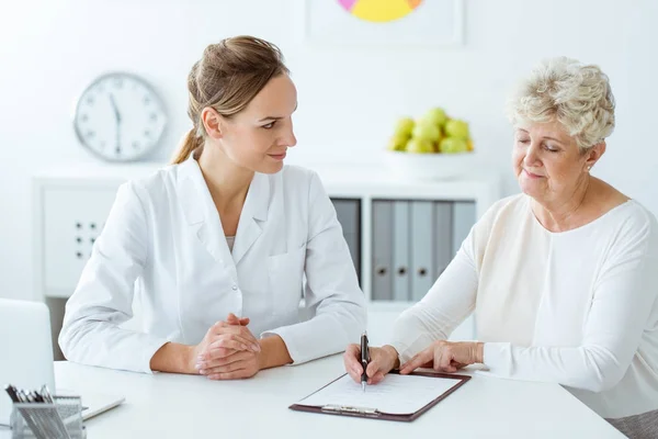 Pacient s diabetem a dietolog — Stock fotografie