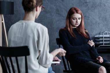 Sorun ve danışman ile kız