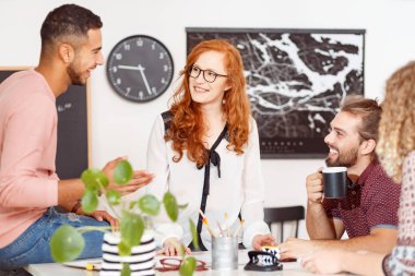 iş arkadaşlarınızla eğlenmek