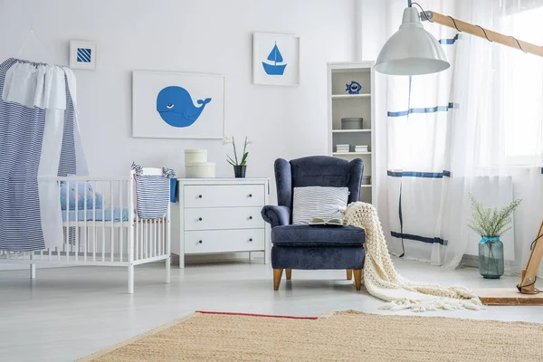 Marine stijl baby's slaapkamer — Stockfoto