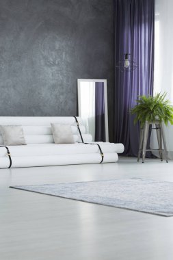 Ayna ile oturma odası