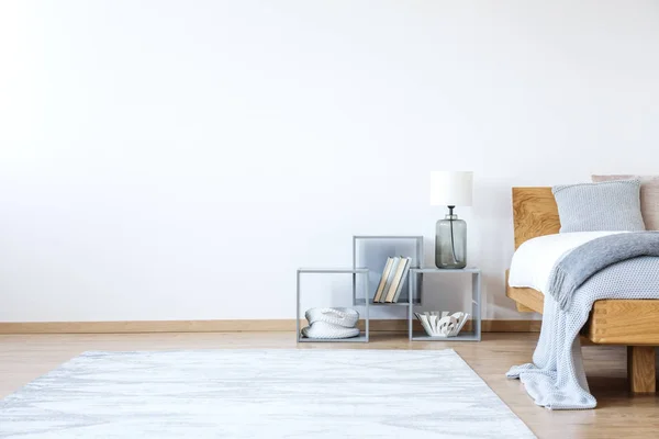 Bedroom with white carpet — Stock Photo, Image