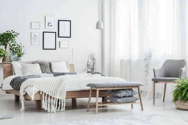 White natural bedroom with gallery — Stock Photo, Image