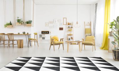 Rahat iç geometrik halı