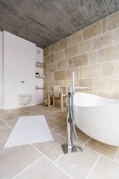 Badewanne im Sandbad — Stockfoto