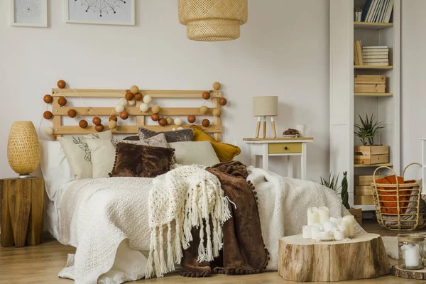 Boho stil sovrum inredning — Stockfoto