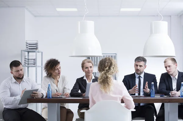 Reunião de recrutamento na empresa — Fotografia de Stock