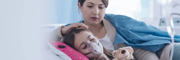 Caring older sister supporting girl — Stock Photo, Image