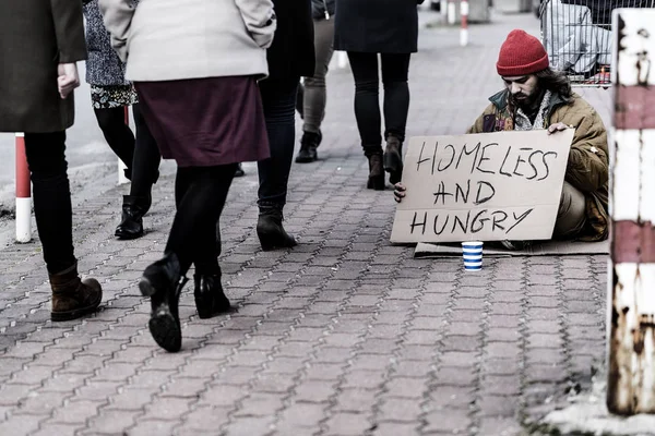 Man begging on the street — Stock Photo, Image