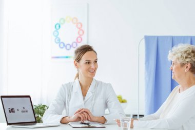 BMI hakkında konuşmak profesyonel beslenme uzmanı