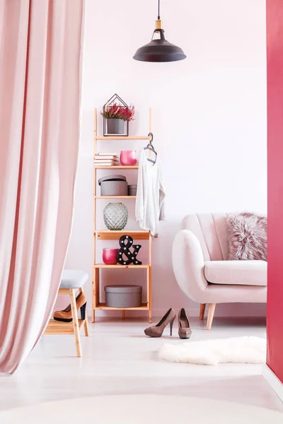 Pink dressing room interior — Stock Photo, Image